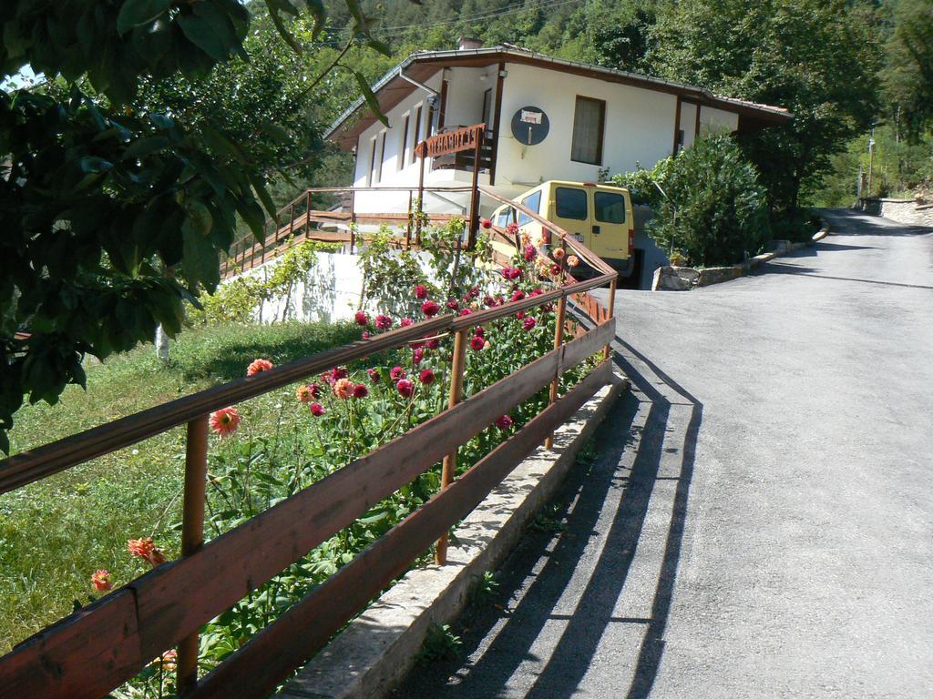 Fisherman'S Hut Family Hotel Beden Extérieur photo