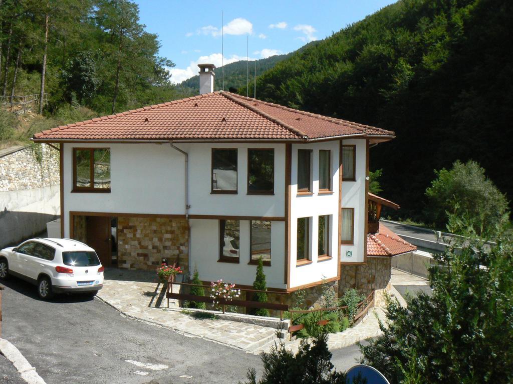 Fisherman'S Hut Family Hotel Beden Extérieur photo