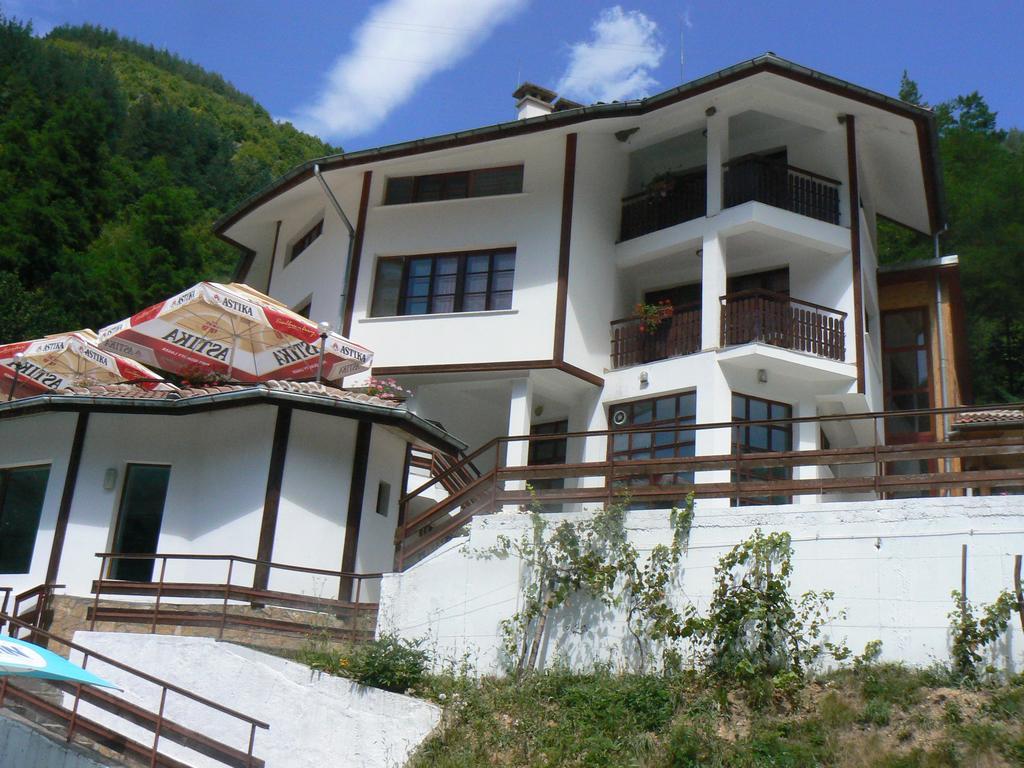 Fisherman'S Hut Family Hotel Beden Extérieur photo