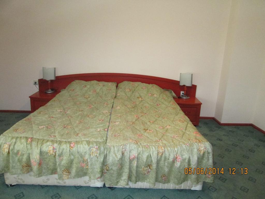 Fisherman'S Hut Family Hotel Beden Chambre photo