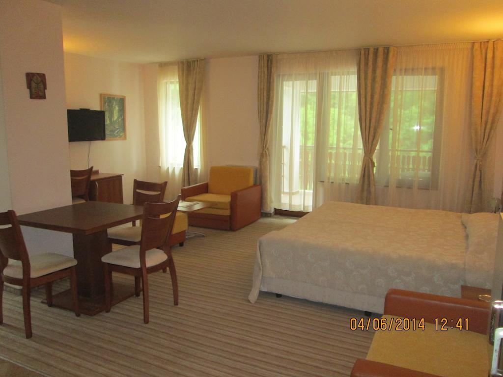 Fisherman'S Hut Family Hotel Beden Chambre photo