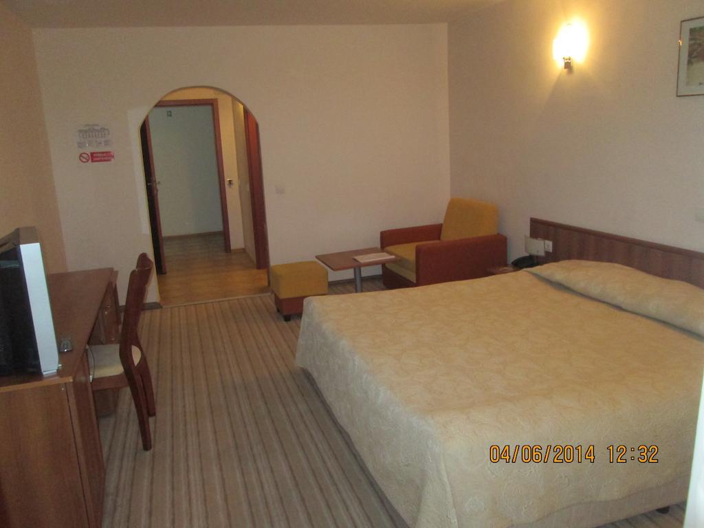 Fisherman'S Hut Family Hotel Beden Extérieur photo